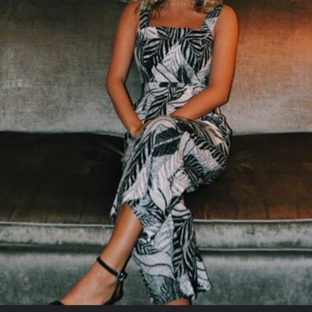 ASTR THE LABEL Jordyn Jumpsuit In Black Tropical Palm Print Linen Blend